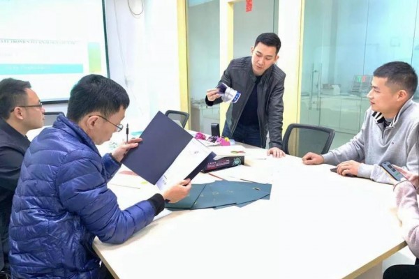 优创风采|林宝文——用创新武装智造，让小鞋灯在欧美地区发光