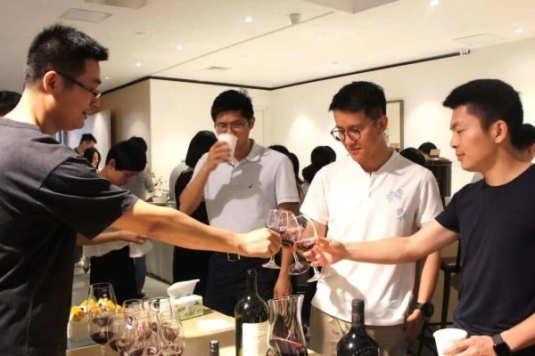 毕业那年，四人寝，四条路，一股劲，一起走