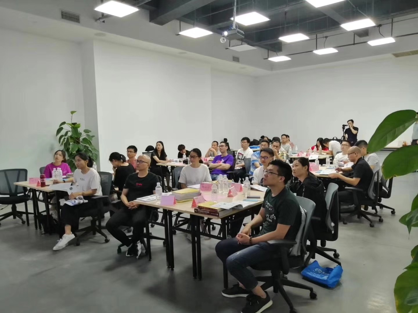 微信图片_20210401145610.jpg